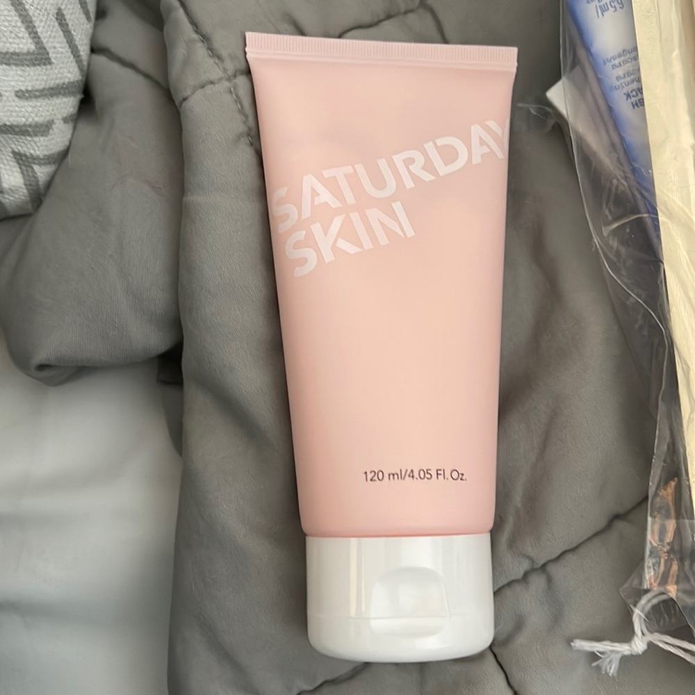 Saturday Skin Rise & Shine Gentle Cleanser NEW